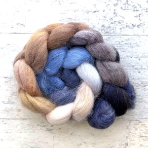 Hand Dyed Wool Roving - Gradient Corriedale Cross Wool - #CX268