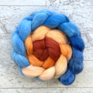 Hand Dyed Wool Roving - Gradient Corriedale Cross Wool - #CX286