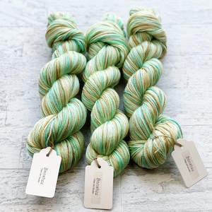 Siren Handgefärbtes Garn - SW Merino and Tencel - Fingering/Sock Weight - #CC103