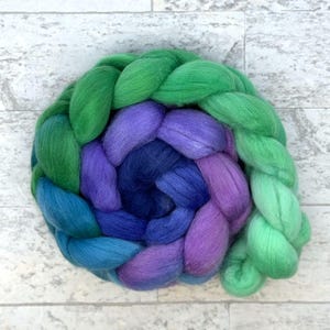 Hand Dyed Merino Roving - Gradient Merino Wool - #M335