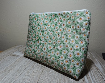 Quilted Cosmetic Pouch: Flat Bottom, Daisy Pattern, Travel Makeup Bag