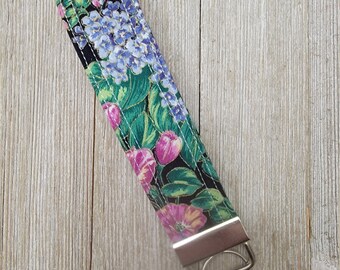Floral Fabric Key Fob Wristlet: Hands-Free Keychain