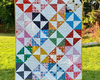 Strawberry Patch Quilt - Modern Quilt - Small Baby Quilt - Colourful Quilt Blanket - Handmade Patchwork Quilt