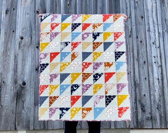 Golden Hour Quilt (Grey) - Modern Baby Quilt - Small Lap Quilt - Crib Quilt - Colourful Blanket - Cotton Quilt - Handmade Patchwork Quilt