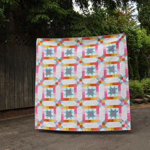 Constance Ombre Quilt - Large Modern Throw Blanket - Colourful Traditional Handmade Cotton Quilt
