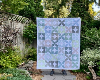 Golden Hour Quilt - Lap Throw Quilt - Modern Quilt Blanket - Black and ...