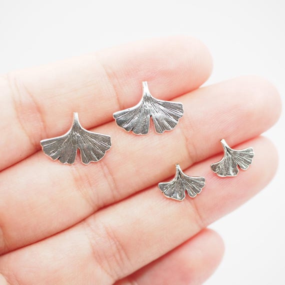 Sterling silver Ginkgo Leaf stud Earrings, Ginkgo Biloba Leaf stud, Autumn Jewelry, Nature Inspried / Q65
