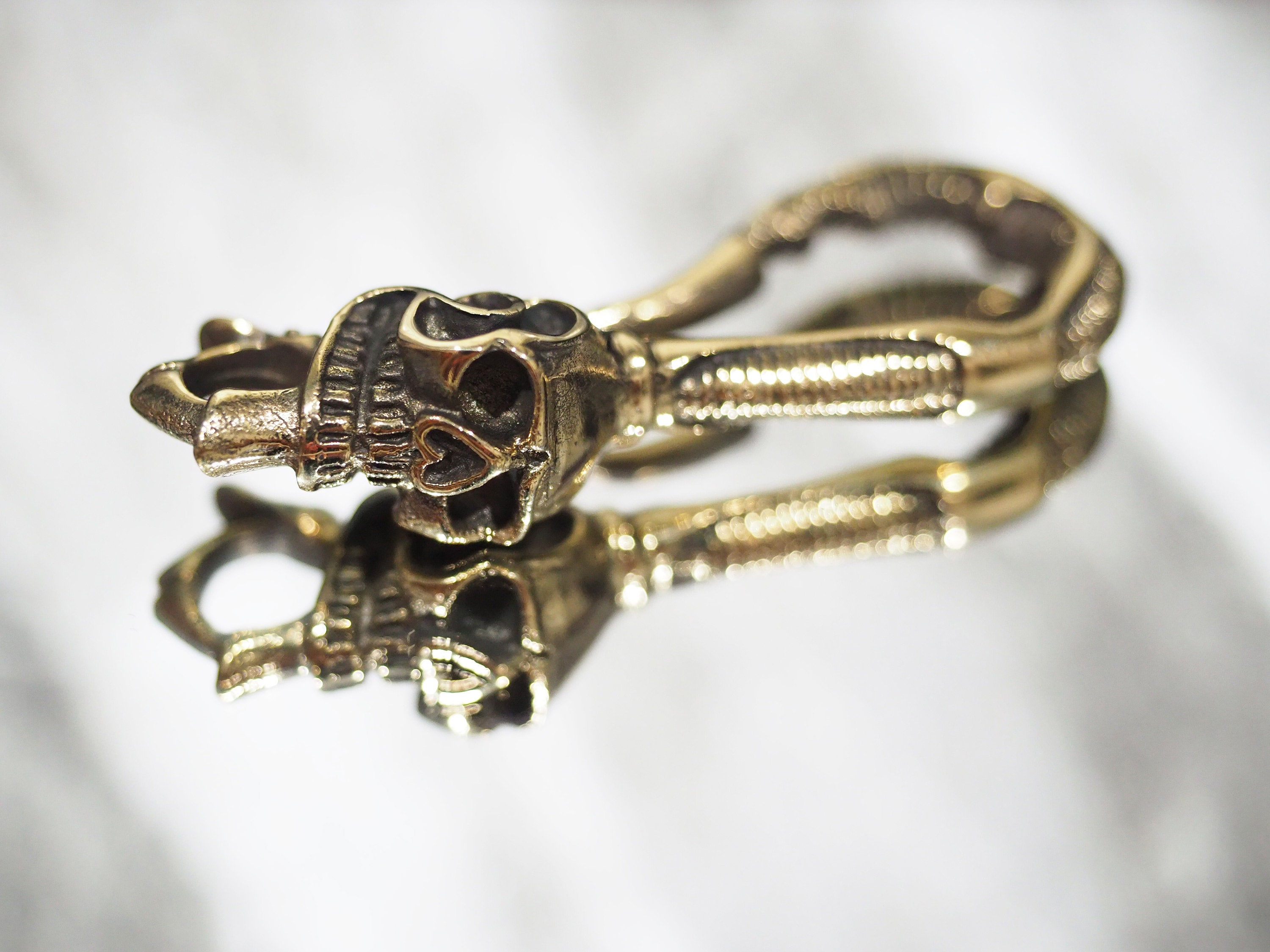 Solid Brass Skull Keychains Belt Clip Key Holder Bag Wallet Hooks Keyrings