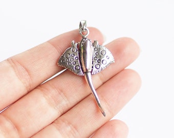 Stingray Charm pendants, Ray Fish Jewelry, Sterling silver Stingray, Sea Beach Jewelry / GG176