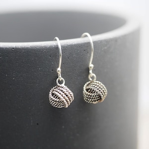 A Pair Of Weave ball Dangle earrings, Sterling silver Ball Earrings, Minimalist Earrings / DX10