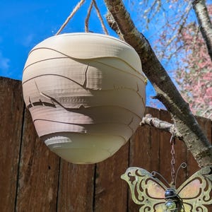 Wasp Deterrent Decoy Hive Set – Realistic Fake Nest + Natural Repellent – Keep Wasps Away Naturally