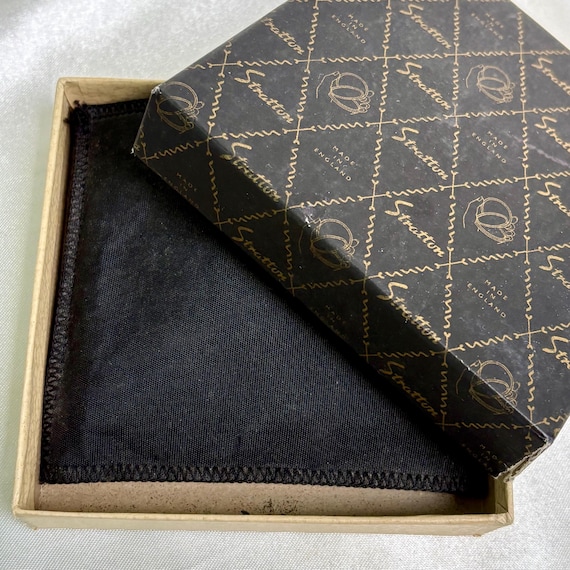 Gorgeous Stratton Empress 1950s rectangular loose… - image 10