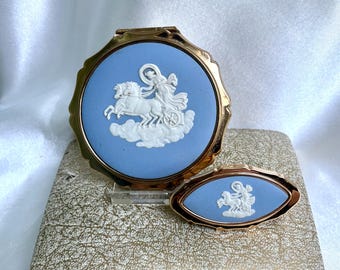 Vintage Stratton Wedgwood Queen Convertible and lipview lipstick mirror.  "Aurora" blue jasperware. Boxed
