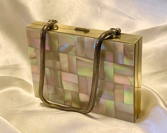 Mother of pearl vintage vanity case. Marhill 5th Avenue all in one carry all. Lipstick, cigarette, powder compact and more. 1950s