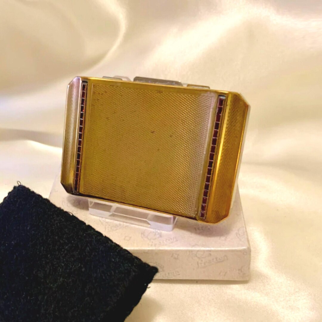 Vintage Stratton Slab Compact. Gilt With Red Crystal Diamante. Sifter ...