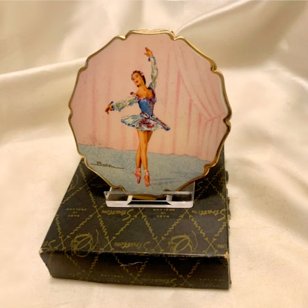 Stratton Princess ballet powder compact signed Baron. Sleeping Beauty. Near mint. Made in England 1950s