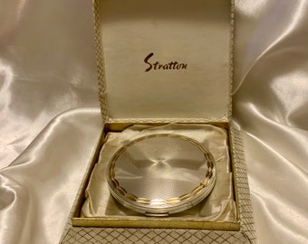 Vintage Stratton compact. silver and Gold Plated, unused slim convertible powder compact. Made in England. 1960s. mint condition