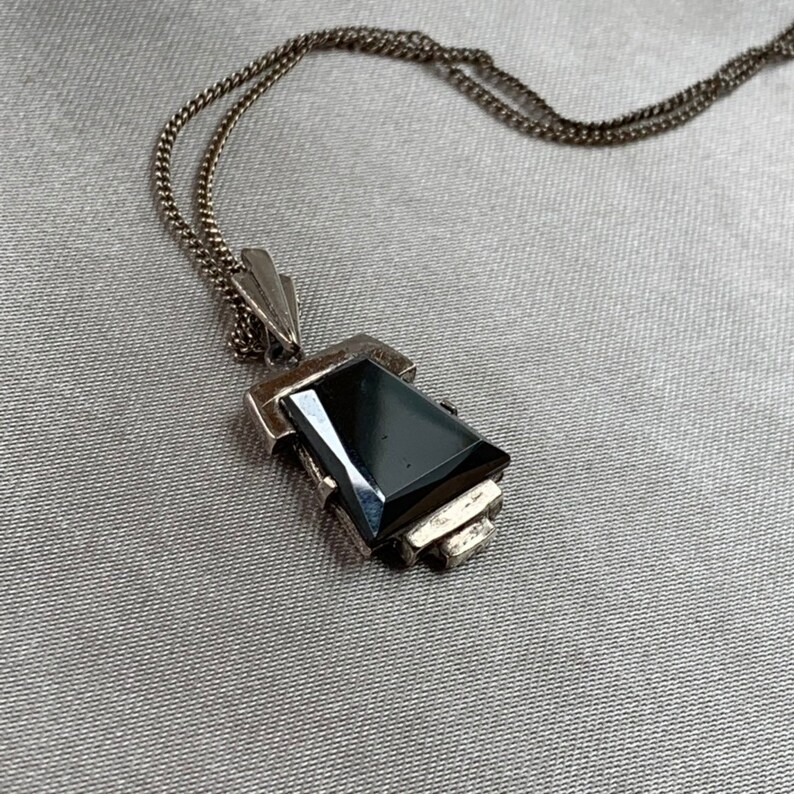 Vintage French Modernist Art Deco silver and hematite Pendant /& chain necklace Boxed