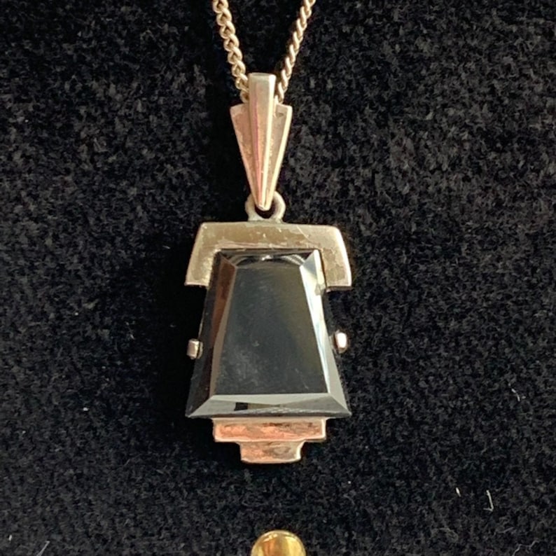 Vintage French Modernist Art Deco silver and hematite Pendant /& chain necklace Boxed