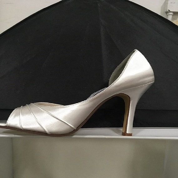 96 Recomended Bridal shoes you can dye for Holiday with Family