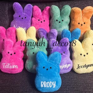 Gepersonaliseerde paashaas piepjes/5,9 inch hoog