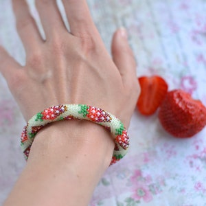 Bead crochet pattern with strawberries for bracelet or necklace image 5