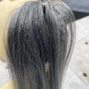 Coletero de cabello humano gris sal y pimienta - Extensión de coleta de 35 cm