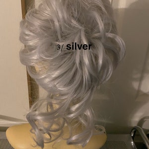 Chouchou pour cheveux synthétiques blond argenté avec mèches longues