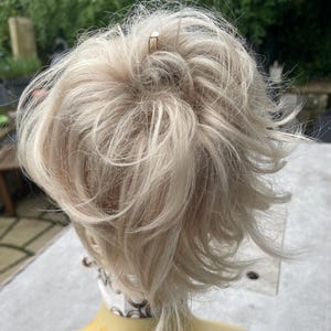 Silber Blonde Echthaar Scrunchie Dutt Verlängerung