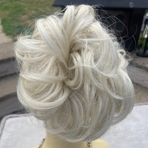 Blond Grau Dutt Verlängerung mit Chopstick