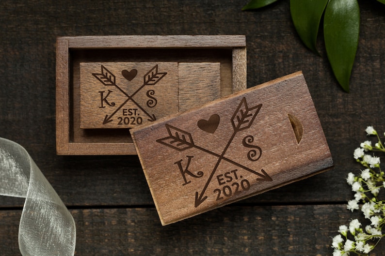 16gb or 32gb Wedding USB Drive With Box Arrow Wedding usb Thumb Drive Wedding Photo usb Personalized Wood USB Wooden usb Arrow USB Box