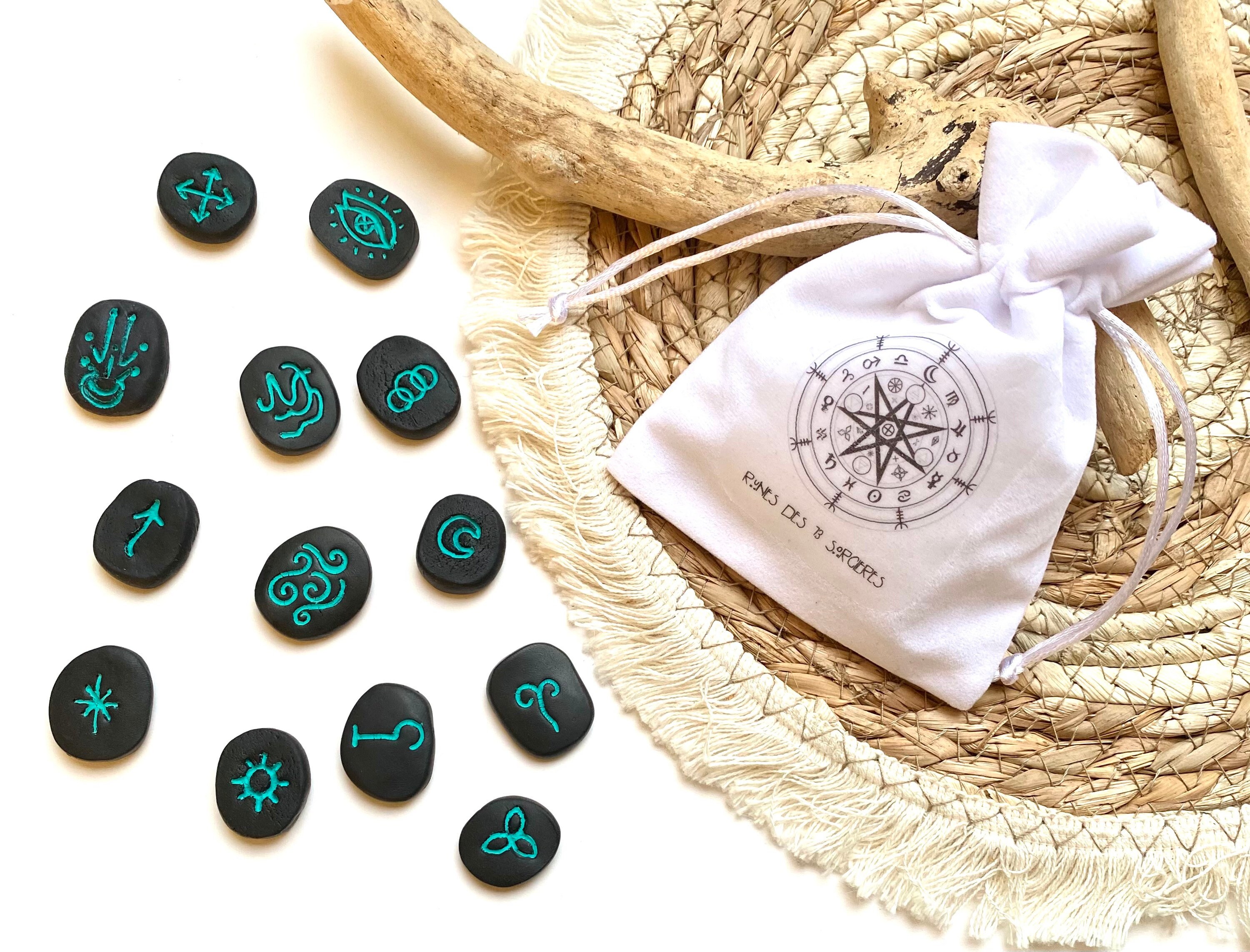 Jeu de Runes Des 13 Sorcières