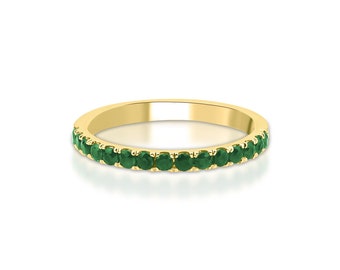 Emerald Gold Eternity Ring/ Stackable Gemstone Eternity Ring/ Minimalistic Wedding Band/ Anniversary Gift/ Mothers Day Gift/ Wedding Gift