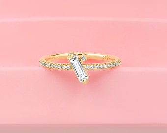 Unique Baguette Cut Diamond Ring / Gold Diamond Wedding Ring / Minimalist Diamond Ring / Birthday Gift / 7MM Baguette Diamond Ring