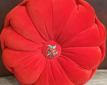 Red Holiday Christmas Round Throw Pillow Velvet Home Decor Pleated Round couch