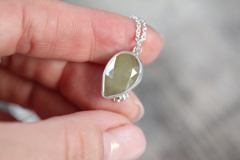 Air Sapphire Pendant