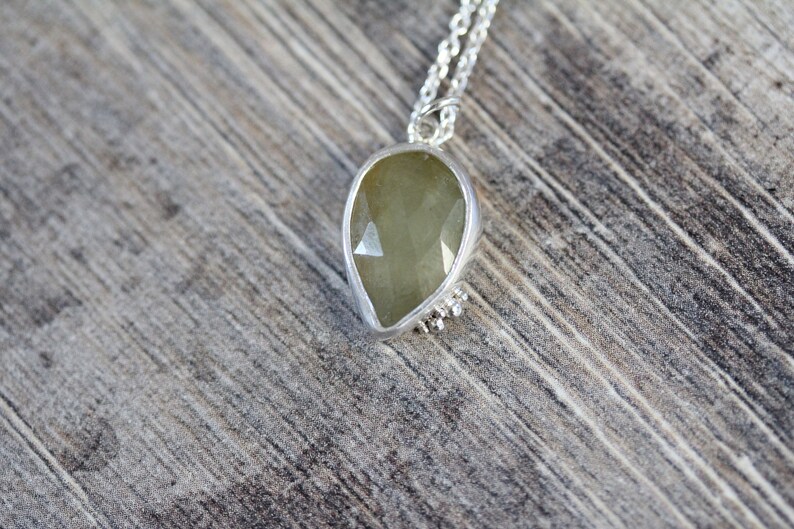 Air Sapphire Pendant