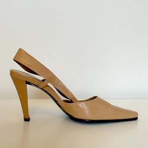 True Vintage 90&#39;s Camel Brown Leather Enzo Angiolini Slingback Stiletto Heels