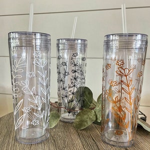Cupture 12 Insulated Double Wall Tumbler Cup with Lid, Reusable  Straw & Hello Name Tags, Colors may vary: Tumblers & Water Glasses