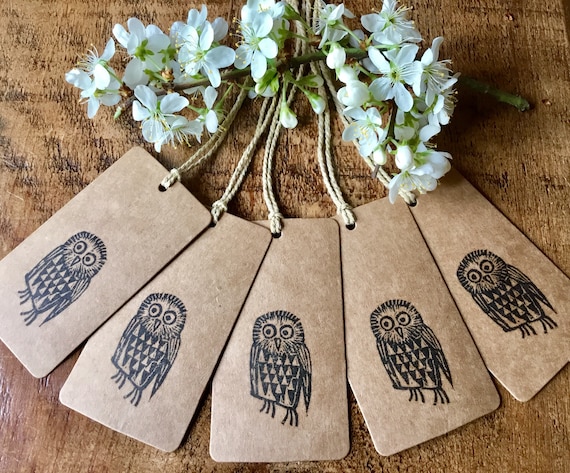 Twit Twoo, from me to you! Owl Gift tags, owl gifts, owl lino print, owl linocut, owl labels, owl gift wrap, bird gift tags, owls