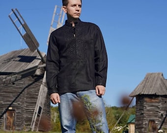 Camisa de lino bordada negra, camisa ucraniana para hombre, camisa, Vyshyvanka tradicional bordada para hombre, regalo para él, regalo para esposo