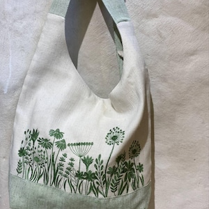 Ukrainian shoulder bag, Linen boho bag, Embroidered bag, Hippie Boho bag, Floral bag, Eastergift, Flower beach bag, Summer tote bag
