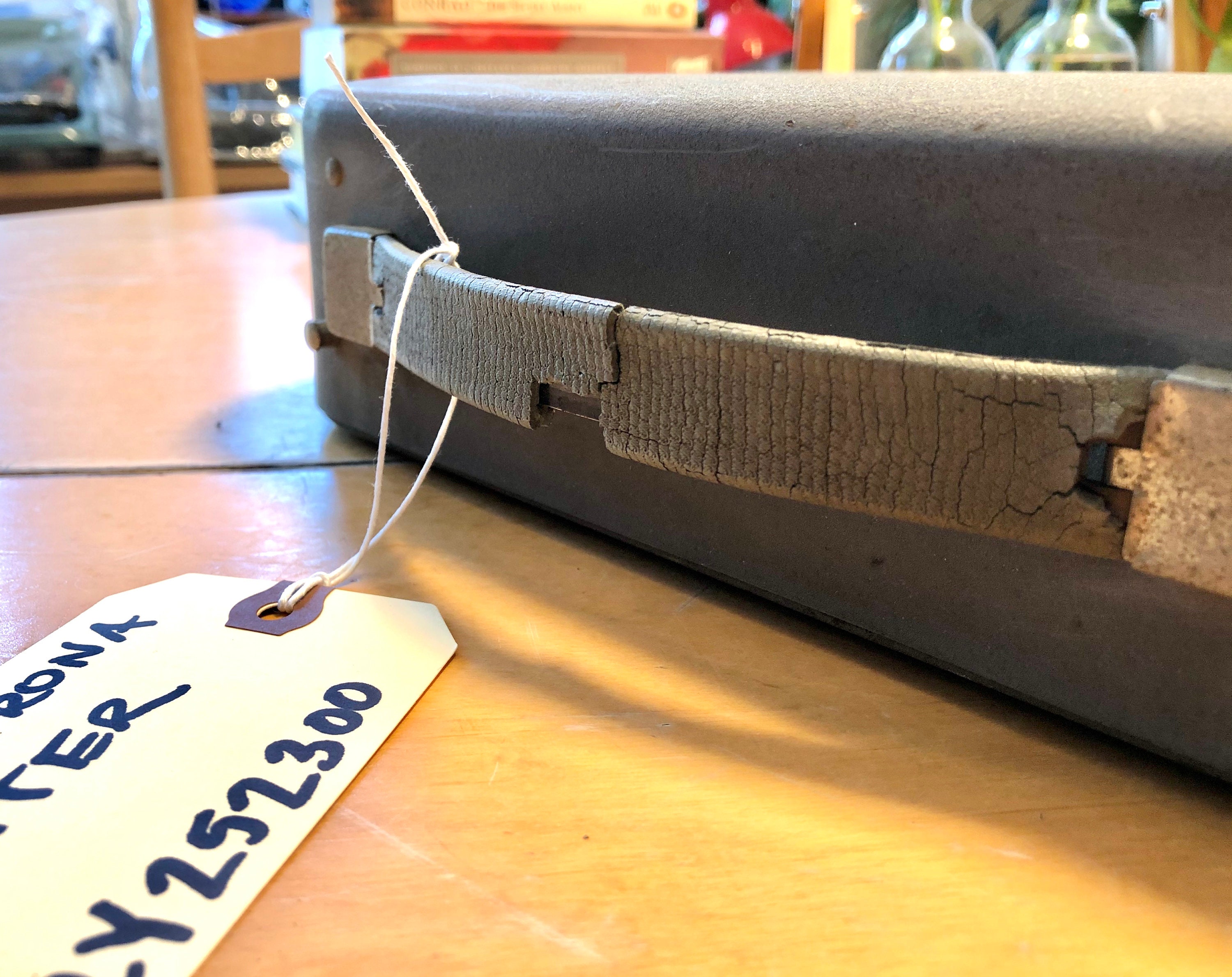 Smith Corona SKYRITER, 1955 *ULTRA-PORTABLE* Working Manual Typewriter