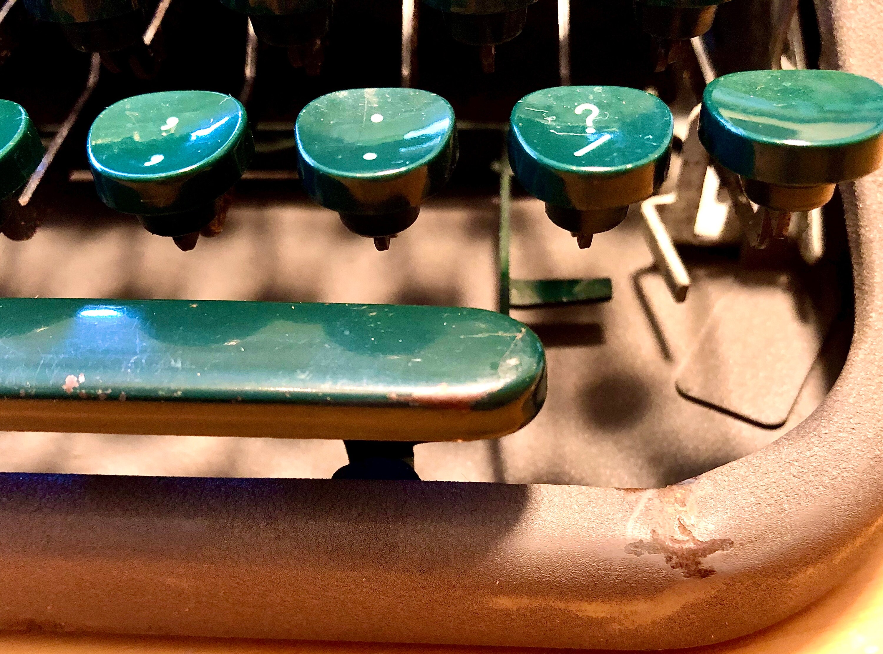 Smith Corona SKYRITER, 1955 *ULTRA-PORTABLE* Working Manual Typewriter