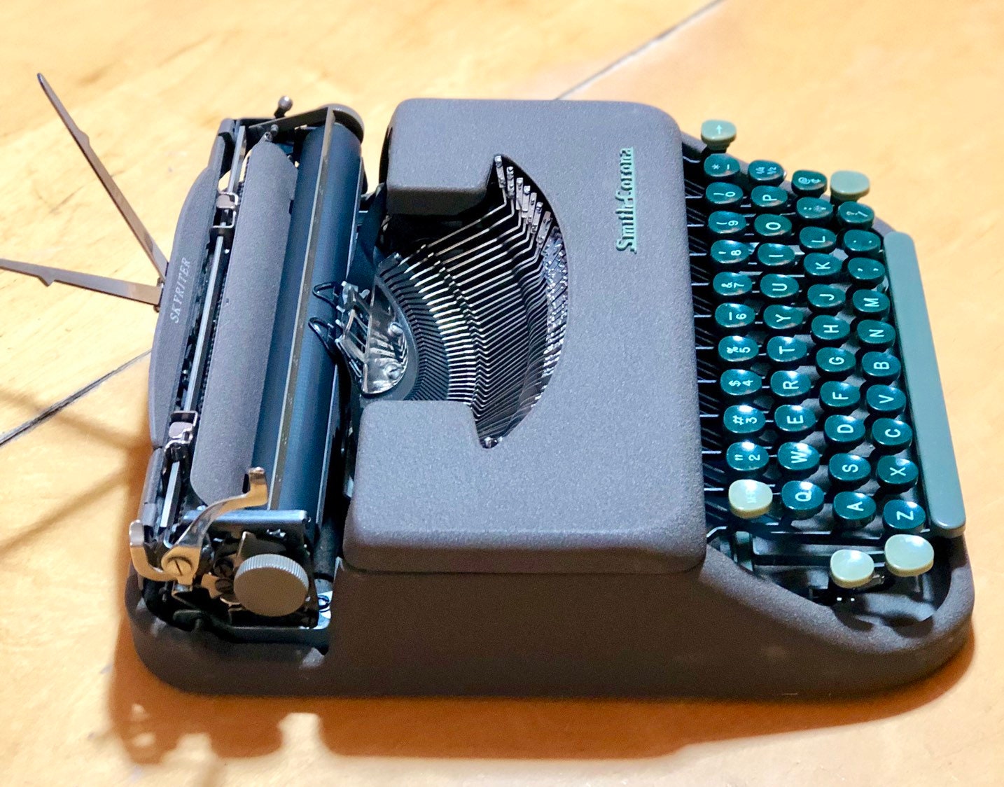 Smith Corona 1952 SKYRITER, Working *ULTRA-PORTABLE* Manual Typewriter