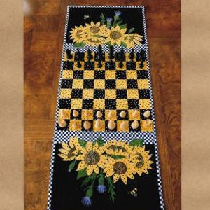 Trouble & Boo Designs - Sunflower Chess - Pattern