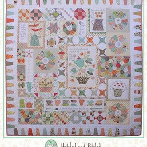 Puede incluir: Un patrón de colcha colorido con un diseño caprichoso que presenta una tetera, tazas y flores. La colcha se titula "Gossip in the Garden" y es de Hatched and Patched. The Stables, Cnr Durham & Stewart Streets, PO Box 9105, Bathurst NSW 2795, Australia Ph (02) 6331 0969 Fax (02) 6331 0968 International Phone +61 2 6331 0969 Email sales@hatchedandpatched.com.au Website www.hatchedandpatched.com.au Hatched and Patched 2014 ALL RIGHTS RESERVED. This pattern is not to be reproduced in any format without the written permission of Hatched and Patched.