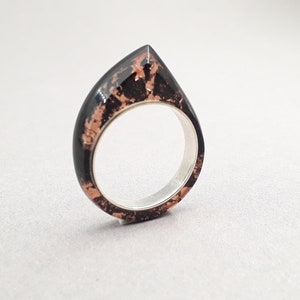 Ring, avant-garde, elegant design with ebony, copper leaf, resin-wood combination, eye-catcher, extraordinary jewelry, gift, abstract