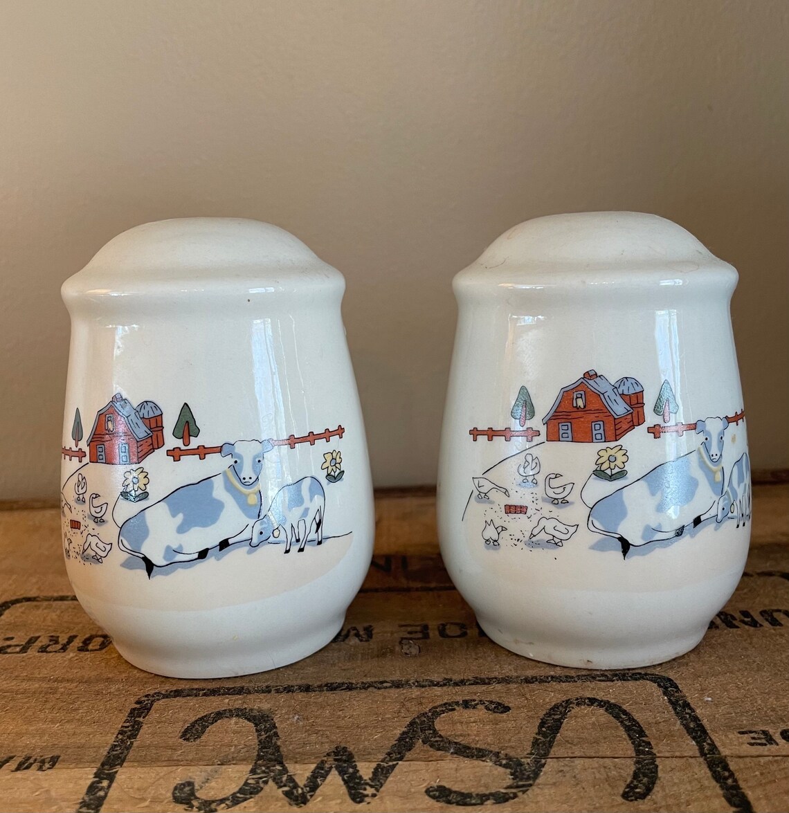 Vintage Farm Scene Salt & Pepper Shakers Etsy