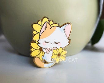 Calico Cat Sunflower Hard Enamel Pin, gifts for her, cat lover, gifts for cat lover, valentine, cat enamel pin